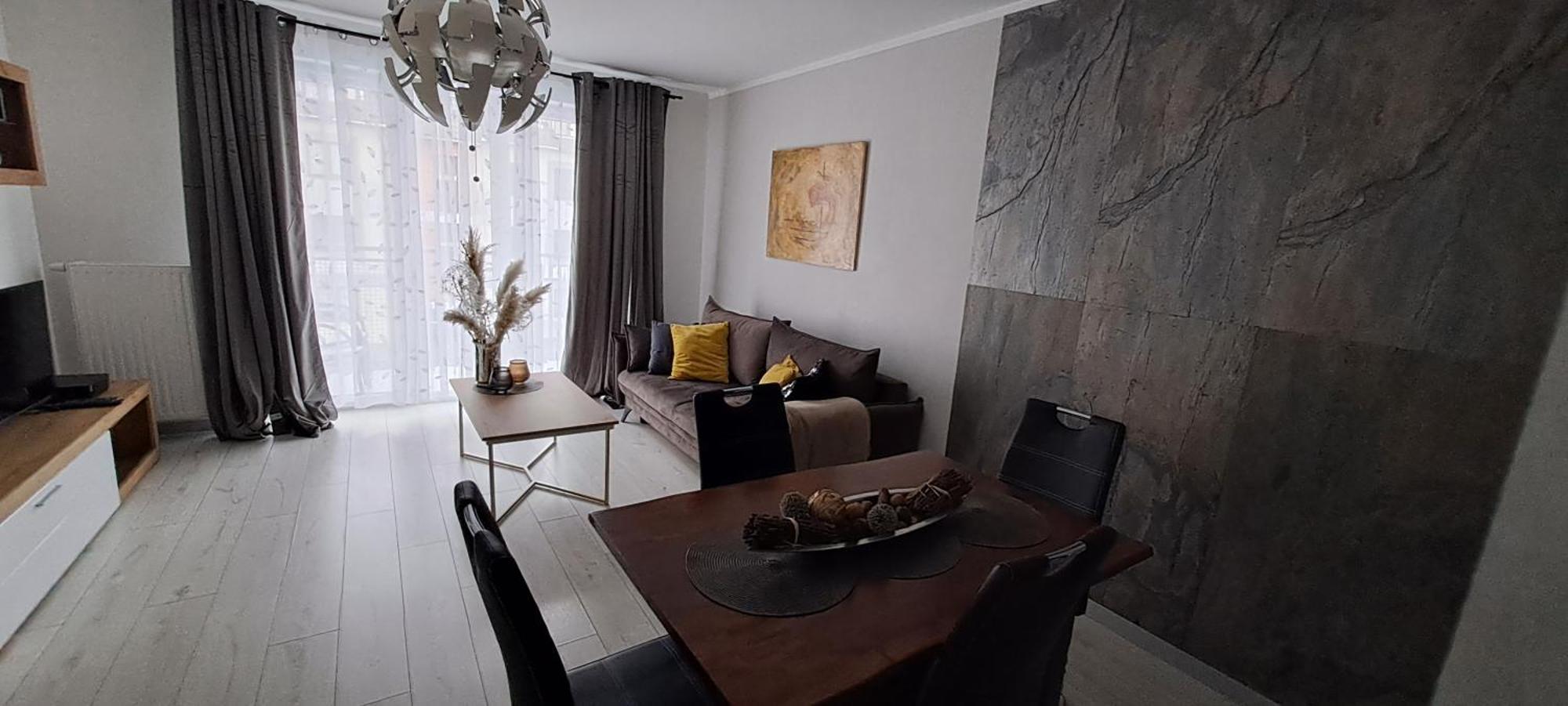 Apartament-Sweet Night Lubiń エクステリア 写真